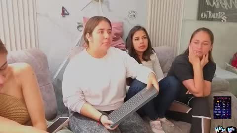 lanna_as online show from November 2025 02:39:02 PM