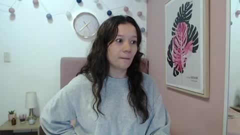 Lanna online show from May 2026 01:07:01 PM