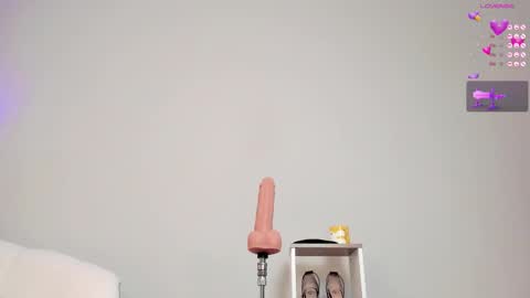 Snapshot of lanna_russo1 chatting on October 2025 12:03:01 PM Lanna miley Russo online show from October 2025 12:03:01 PM