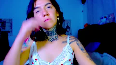 Snapshot of lannie_gonzales chatting on May 2026 03:02:01 AM LANNIE online show from May 2026 03:02:01 AM