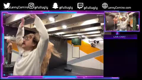 Snapshot of lannycamino chatting on November 2025 01:28:02 AM el cee online show from November 2025 01:28:02 AM