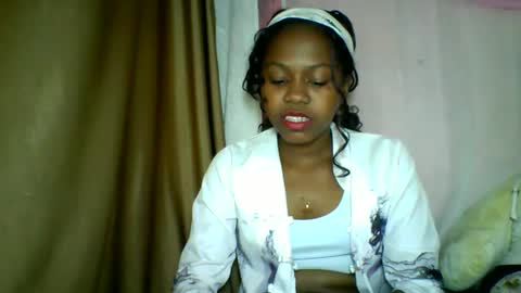 lara_belle online show from May 2026 09:53:02 PM