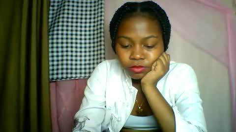 lara_belle online show from June 2026 08:26:01 PM
