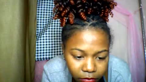lara_belle online show from June 2026 04:50:02 PM