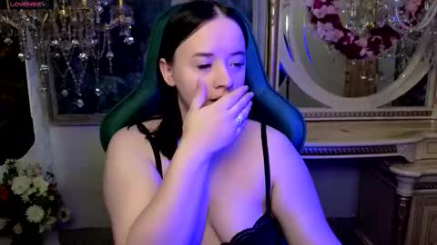 lara_benson_ online show from February 2026 07:45:02 AM