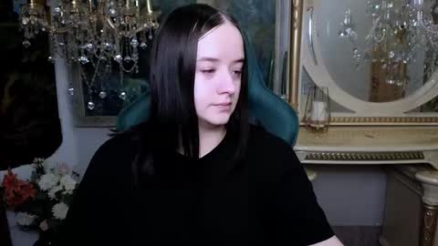 lara_benson_ online show from March 2026 05:16:01 PM