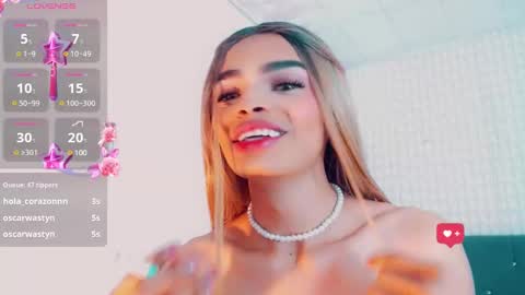 Snapshot of lara_brunette chatting on January 2025 10:56:01 PM Lara Brunette  online show from January 2025 10:56:01 PM