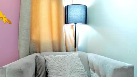      700  200   online show from February 2025 03:15:02 PM