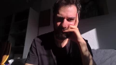 Snapshot of laraaan chatting on November 2025 12:11:02 PM laraaan online show from November 2025 12:11:02 PM