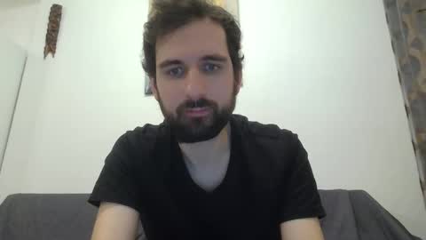 Snapshot of laraaan chatting on December 2025 08:37:02 PM laraaan online show from December 2025 08:37:02 PM