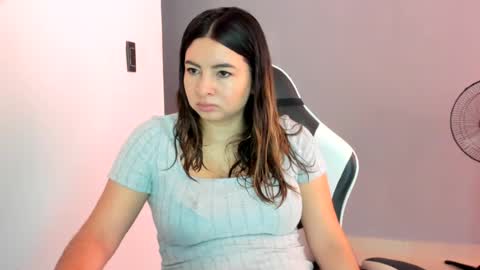 Lara online show from June 2026 04:30:01 PM