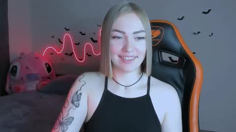 LaraKrein lk online show from October 2025 03:19:01 PM