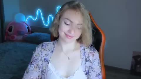 LaraKrein lk online show from March 2026 02:13:02 PM