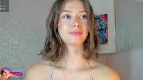 Snapshot of laralane_ chatting on October 2025 01:44:01 PM Lara online show from October 2025 01:44:01 PM