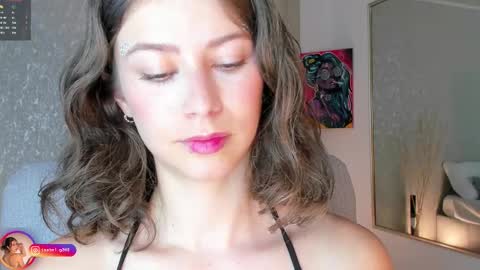 Snapshot of laralane_ chatting on October 2025 01:51:02 PM Lara online show from October 2025 01:51:02 PM