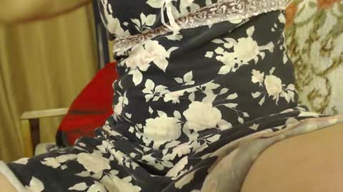 Snapshot of laralhotr chatting on March 2025 10:10:01 PM laralhotr online show from March 2025 10:10:01 PM