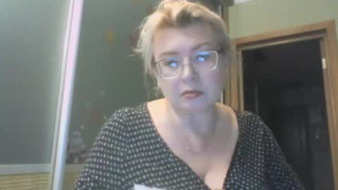 Snapshot of laramrs chatting on September 2025 04:32:01 PM laramrs online show from September 2025 04:32:01 PM