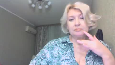 Snapshot of laramrs chatting on October 2025 04:04:02 PM laramrs online show from October 2025 04:04:02 PM