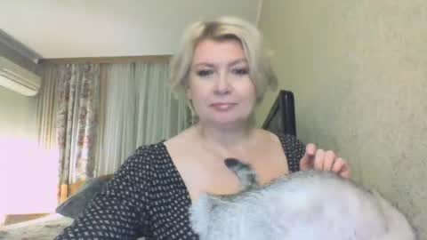 Snapshot of laramrs chatting on November 2025 04:18:02 PM laramrs online show from November 2025 04:18:02 PM