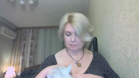 Snapshot of laramrs chatting on December 2025 05:00:01 PM laramrs online show from December 2025 05:00:01 PM