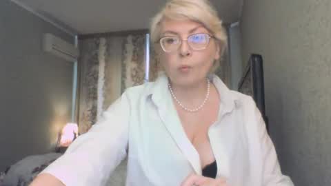 laramrs online show from March 2026 03:33:01 PM