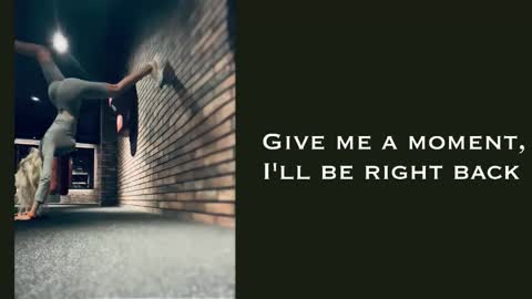 Snapshot of laras_moans chatting on December 2025 08:32:02 AM laras_moans online show from December 2025 08:32:02 AM