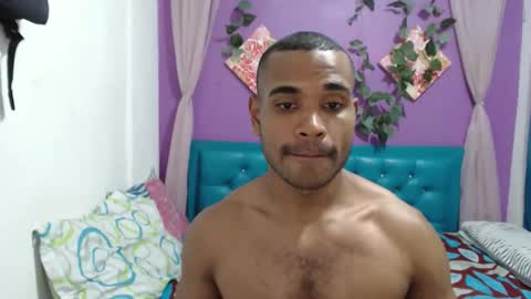 Snapshot of larenz_tate chatting on May 2026 07:11:02 PM larenz_tate online show from May 2026 07:11:02 PM