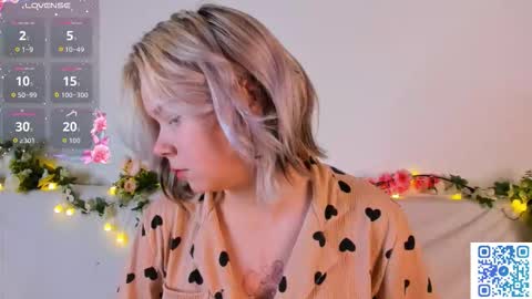 Snapshot of large_ocean chatting on November 2025 01:39:01 AM Rose online show from November 2025 01:39:01 AM