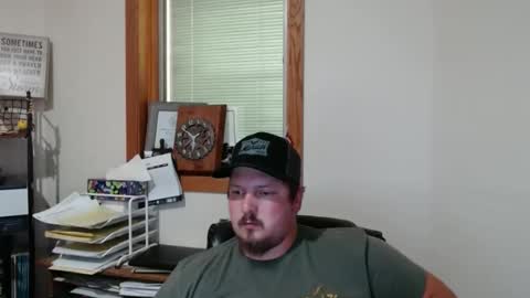 largeandlazy online show from May 2026 09:12:01 PM