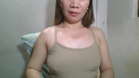 Larice online show from November 2025 03:17:01 AM