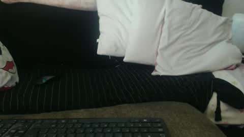Snapshot of lariss__ chatting on May 2026 06:09:02 AM Lariss online show from May 2026 06:09:02 AM