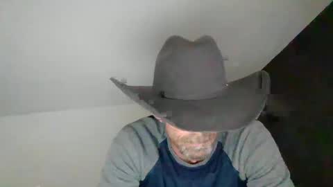 Snapshot of larry77733217 chatting on January 2025 07:51:01 PM larry77733217 online show from January 2025 07:51:01 PM