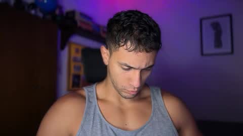 Snapshot of larry_jones chatting on October 2025 01:36:03 PM andrew online show from October 2025 01:36:03 PM