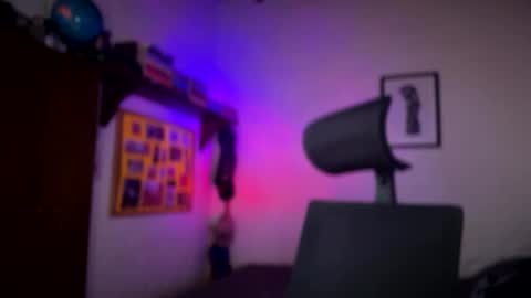 Snapshot of larry_jones chatting on November 2025 01:06:02 PM andrew online show from November 2025 01:06:02 PM