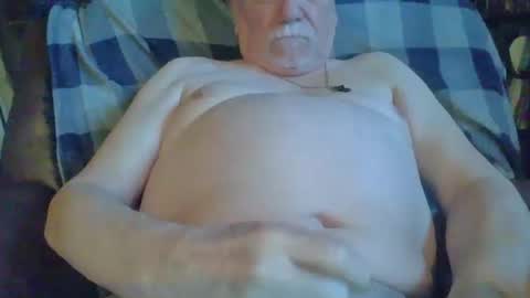 Snapshot of larryw01 chatting on October 2025 02:39:01 PM larryw01 online show from October 2025 02:39:01 PM