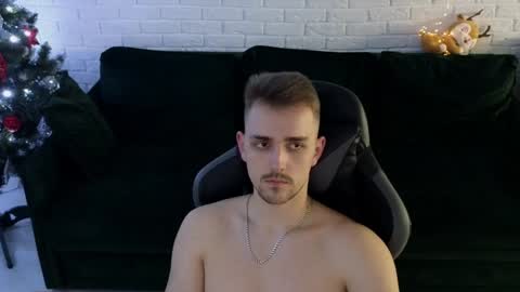 Snapshot of larstar01 chatting on December 2024 04:42:02 AM Lars online show from December 2024 04:42:02 AM