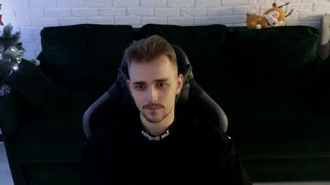 Snapshot of larstar01 chatting on December 2024 02:17:02 AM Lars online show from December 2024 02:17:02 AM