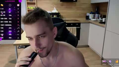 Snapshot of larstar01 chatting on February 2025 07:49:01 PM Lars online show from February 2025 07:49:01 PM