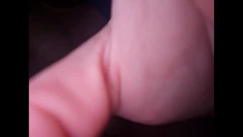 Snapshot of larzd8 chatting on October 2025 05:48:02 PM larzd8 online show from October 2025 05:48:02 PM