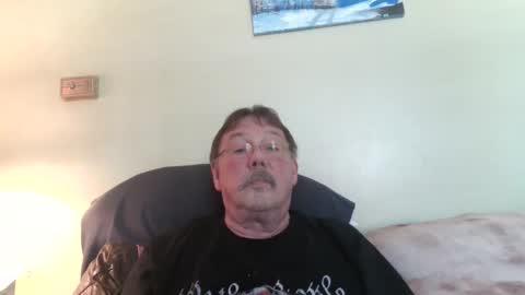 Snapshot of laserlee chatting on March 2026 07:06:01 PM LaserLee online show from March 2026 07:06:01 PM