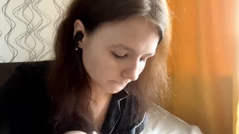 Mila online show from May 2026 01:06:01 PM