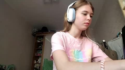 Snapshot of lateshastarnaud chatting on April 2026 08:04:02 AM Linet online show from April 2026 08:04:02 AM