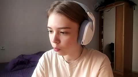 Snapshot of lateshastarnaud chatting on April 2026 08:06:01 AM Linet online show from April 2026 08:06:01 AM