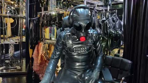latexlover202 online show from January 2025 08:37:02 PM