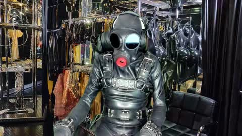latexlover202 online show from February 2026 03:09:02 PM