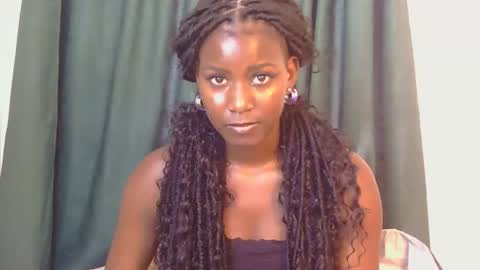 latiffaah_xx online show from March 2026 11:36:01 AM