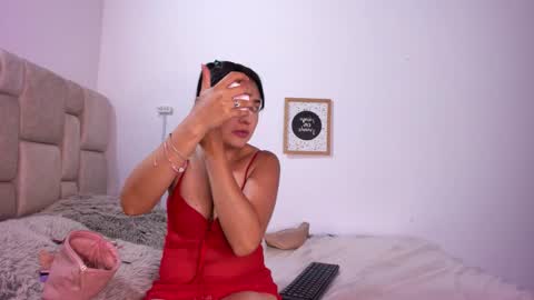 Johana y Santiago online show from March 2026 09:18:02 PM