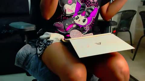 Snapshot of latin_couple77 chatting on June 2026 12:32:02 AM Sara y Andy online show from June 2026 12:32:02 AM