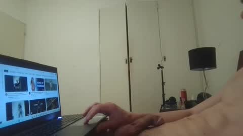 latin_pap online show from October 2025 12:15:02 AM