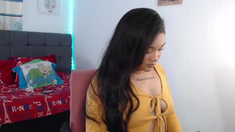 Snapshot of latin_rihanna_j chatting on May 2026 05:04:02 AM karen online show from May 2026 05:04:02 AM